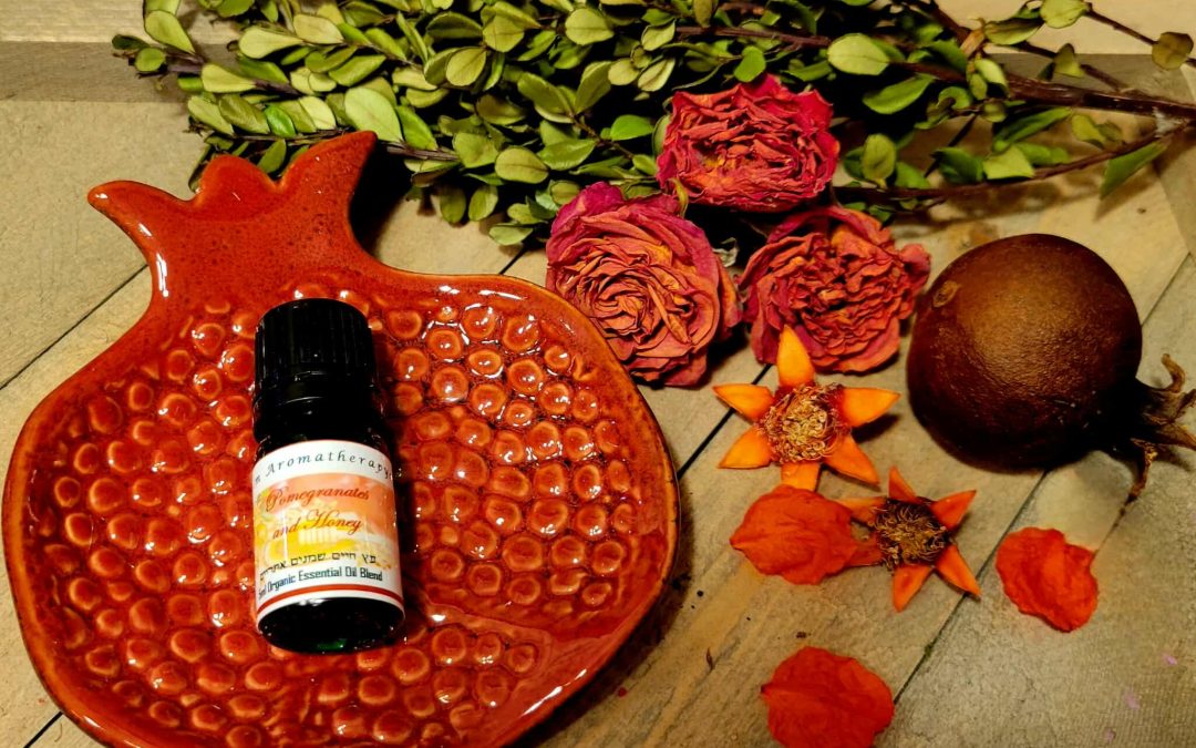 Pomegranate Dish Comes with Pomegranate and Honey Synergy©™ Essential oil Blend 5ml